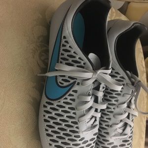 Soccer cleats *Blue Nike magista obra II*